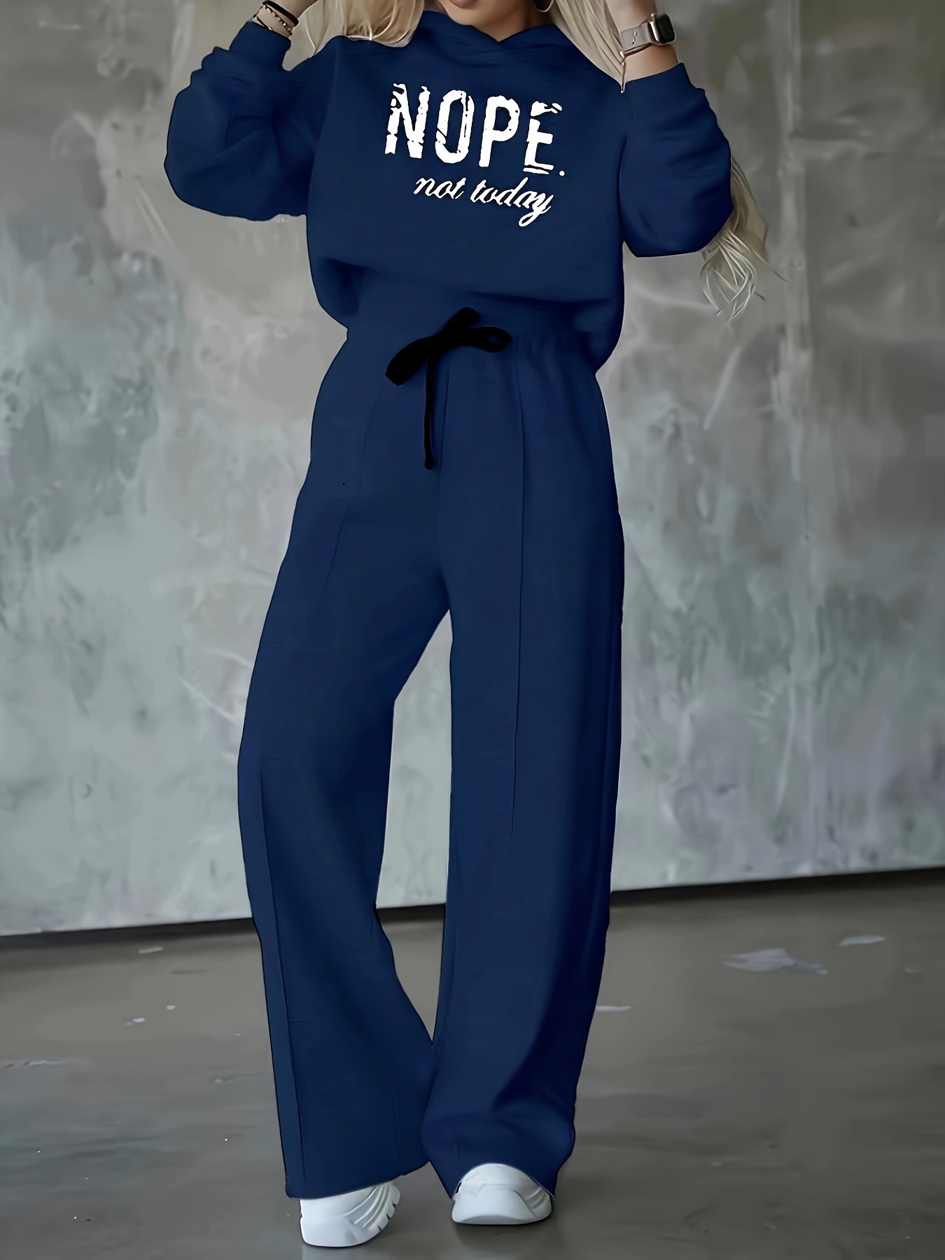 Autumn And Winter Hot Sale Casual Hooded Printing Sports Suit Thickened Two-piece Suit - Image 4