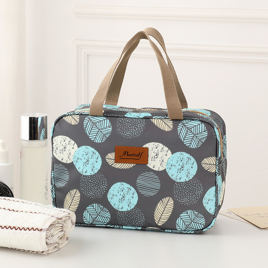 Portable, High-capacity Travel And Outdoor Toiletry Bag - Image 4