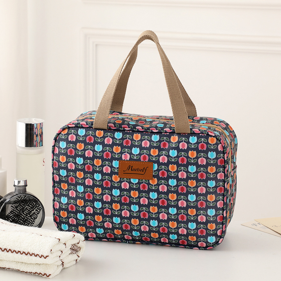 Portable, High-capacity Travel And Outdoor Toiletry Bag - Image 5